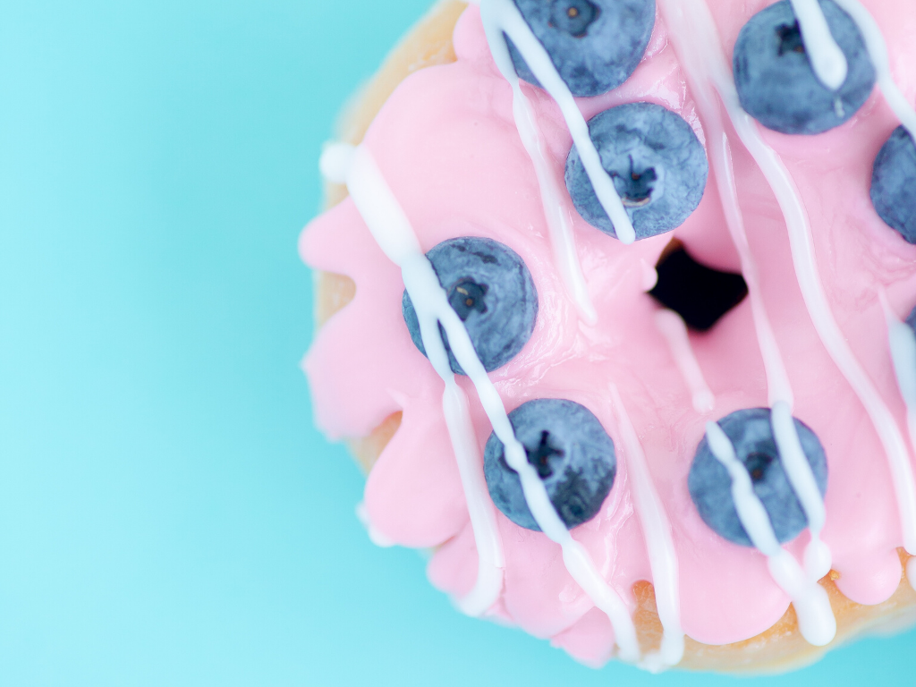 Penna How-to: Make Natural Pink Icing