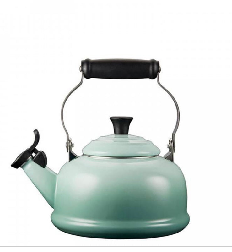 Le Creuset Classic Whistling Kettle