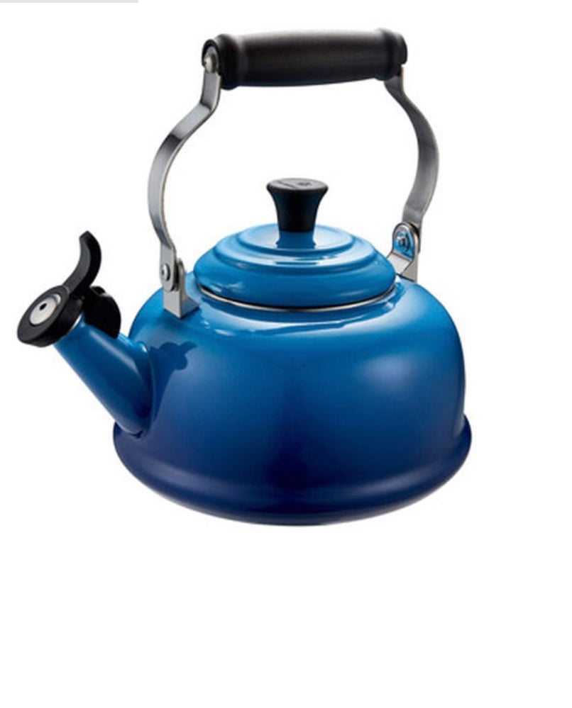 Le Creuset Classic Whistling Kettle