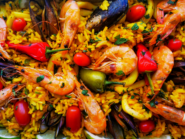How to Make Classic Spanish Paella: A Step-by-Step Guide for Home Cooks
