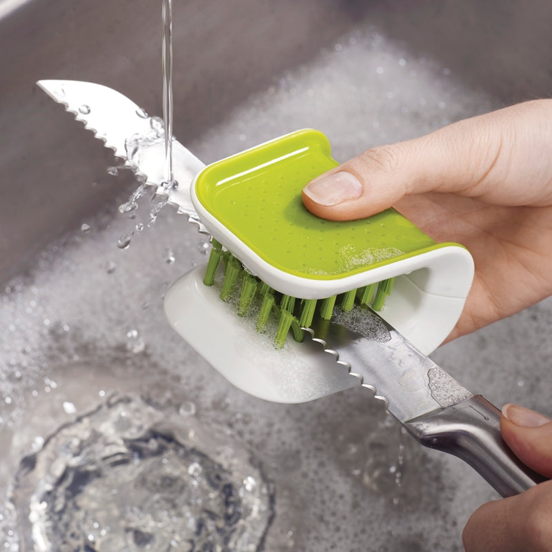Blade Brush