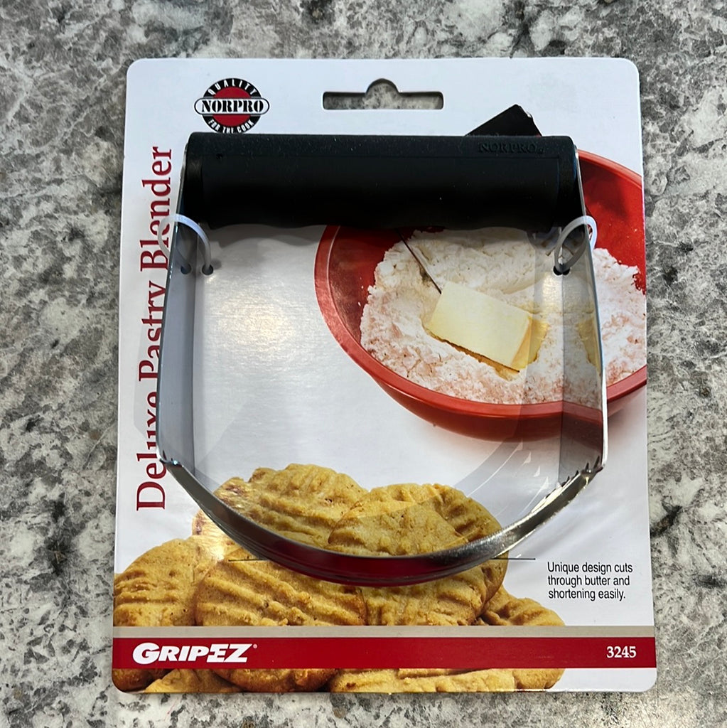 Norpro Deluxe Pastry Blender