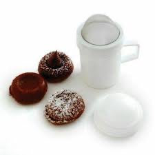 Multipurpose shaker with lid