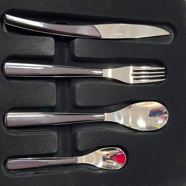 Quartz 24 Piece Flatware Set